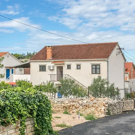 Apartments With A Parking Space Sutivan, Brac - 744