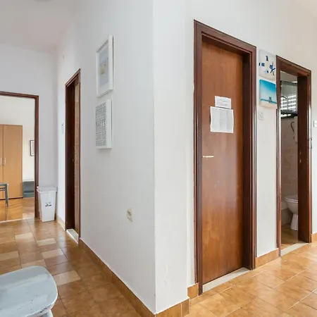 Apartament With A Parking Space Sutivan, Brac - 744