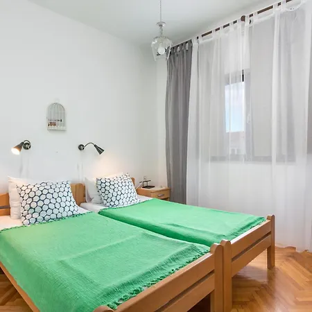With A Parking Space Sutivan, Brac - 744 Apartament Sutivan